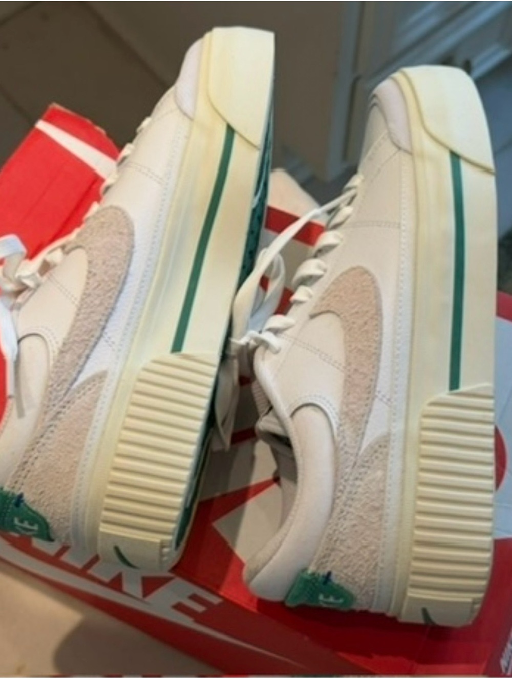 Nike Women’s White Cream Low-Top Athletic Sneakers with Teal Accents